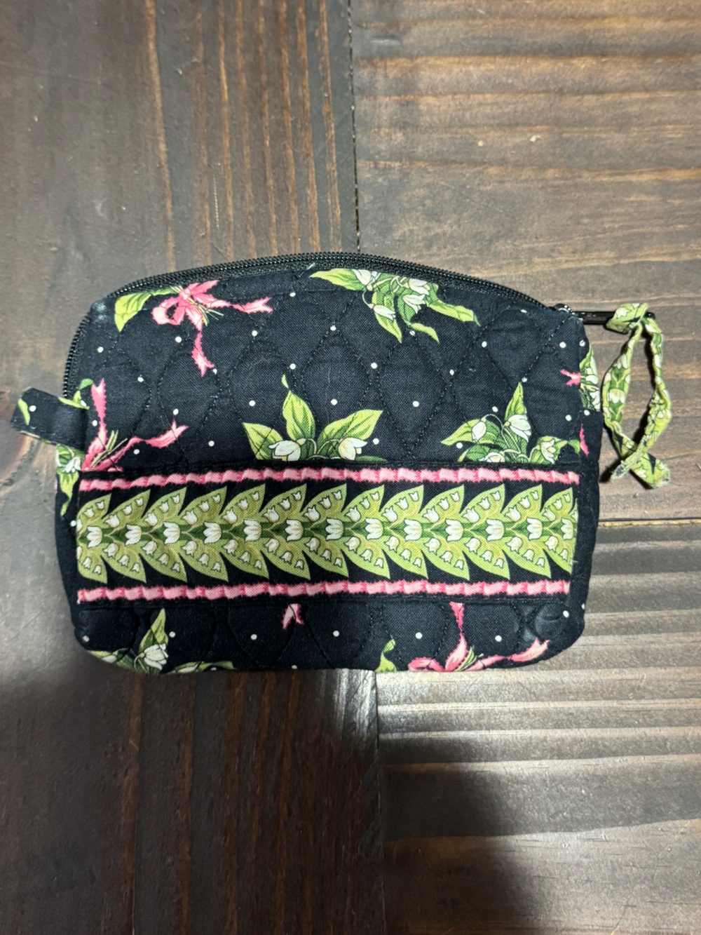 Vera Bradley “new hope” Quilted Floral Zip Pouch in Black and Green
